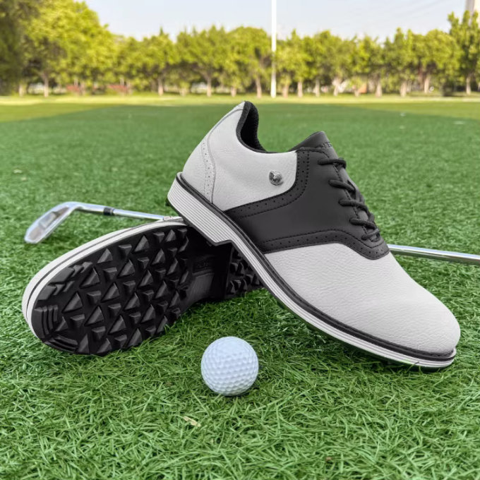 Fairway Classic Golf Shoe