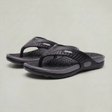 Men's Lightweight Beach Flip Flop Sandals With Textured Footbed