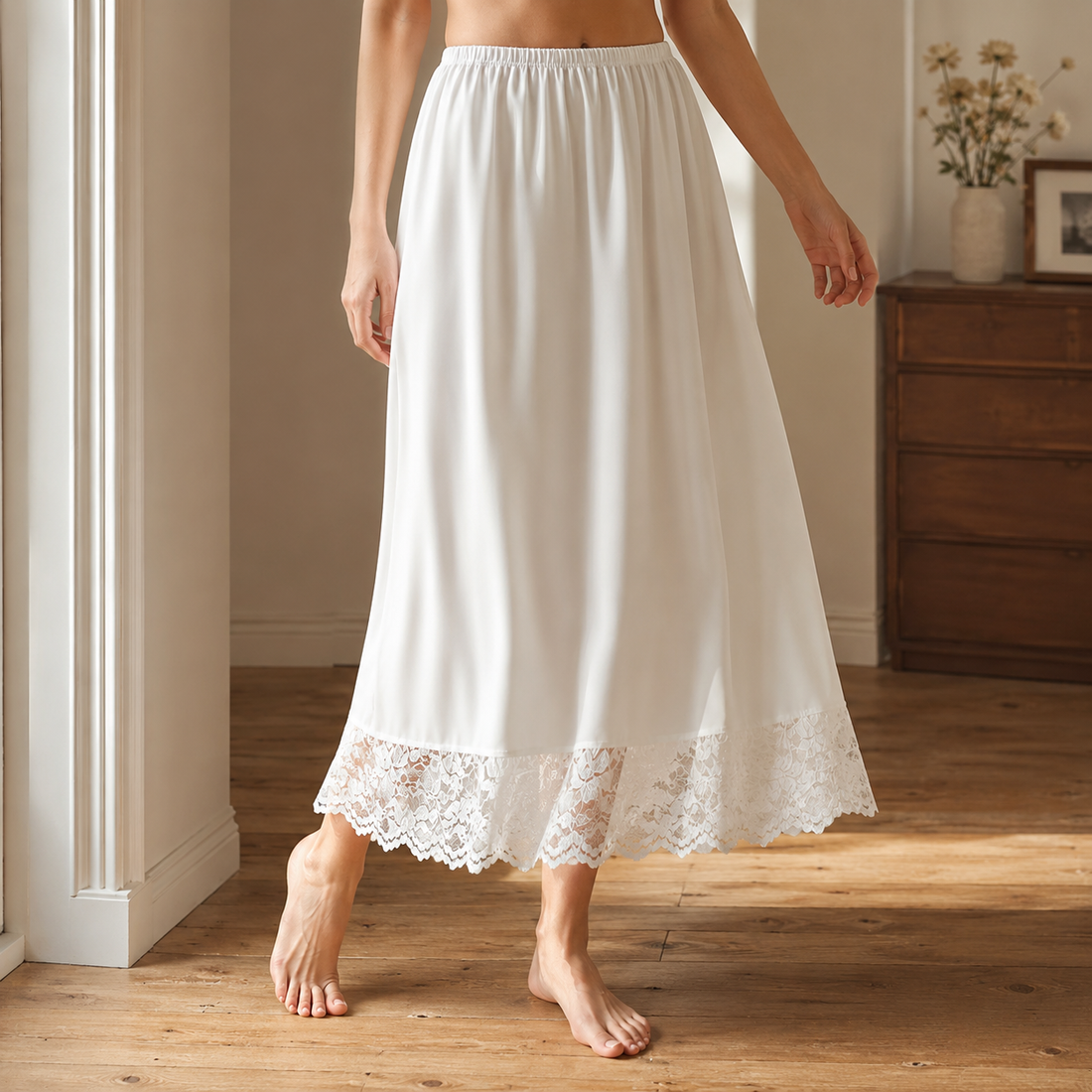 Anouska Lace Skirt - White