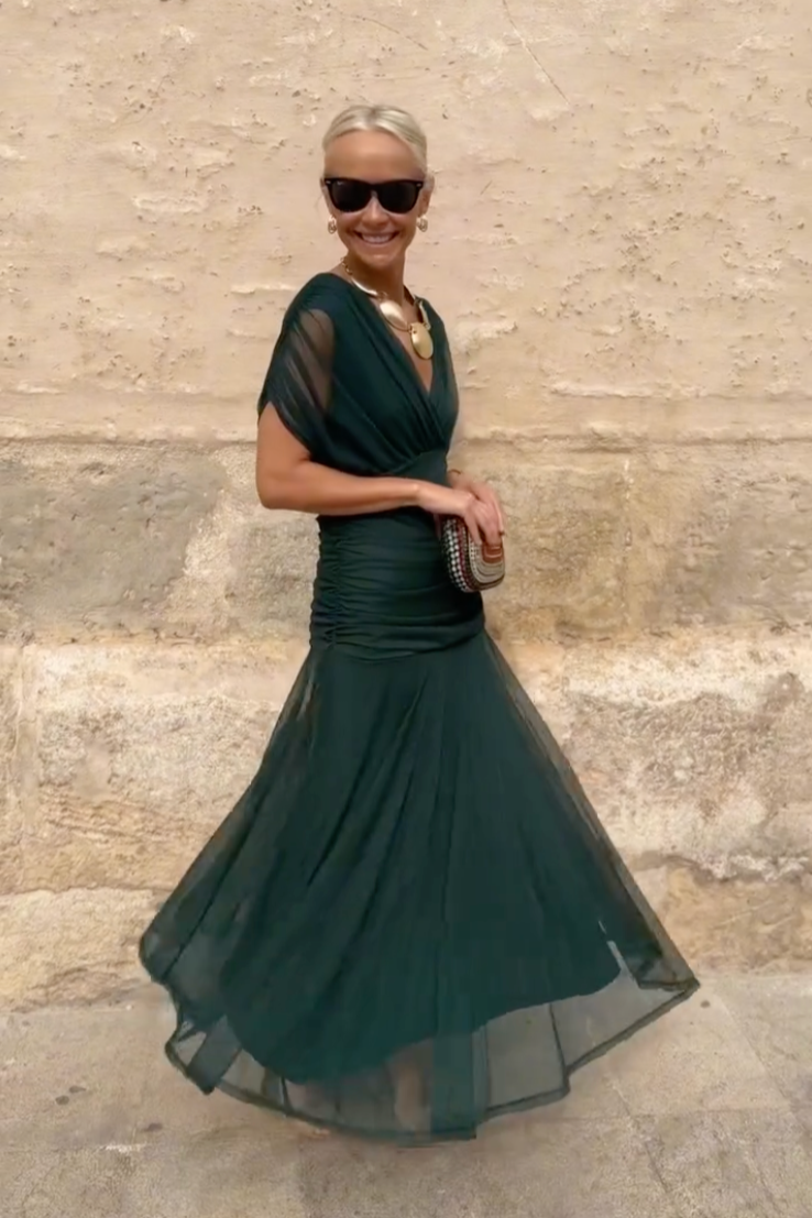 Women’s Gradient Pleated Maxi Dress - Elegant Flowing Silhouette